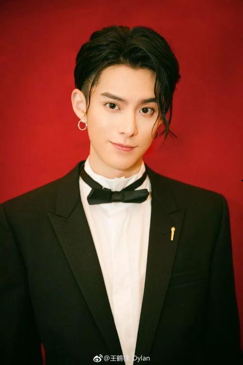 娱乐圈吃瓜王鹤棣沈月,吃瓜群众热议恋情